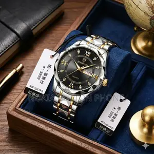 Binbond 2521 Luxury Brand Luminous Quartz Watch for Men (Black Dial)