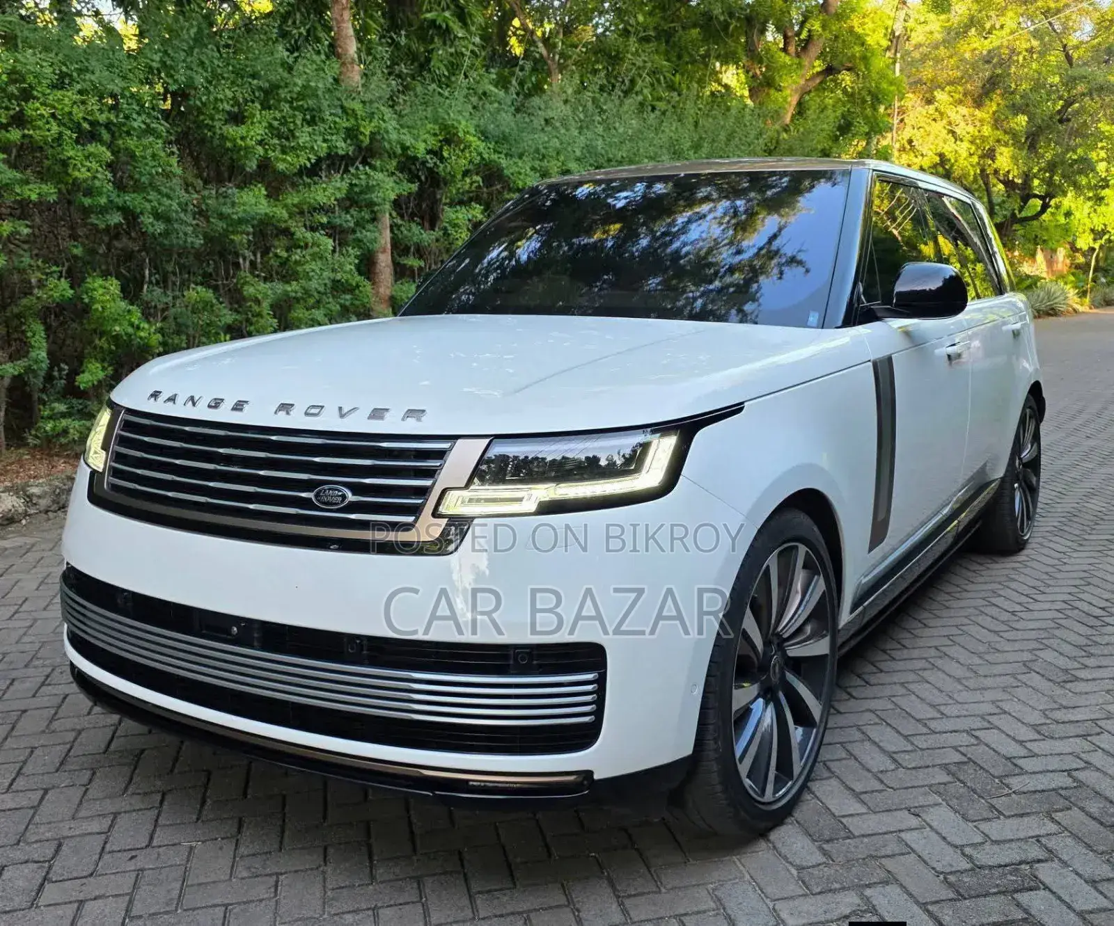 New Land Rover Range Rover Vogue 2024 White