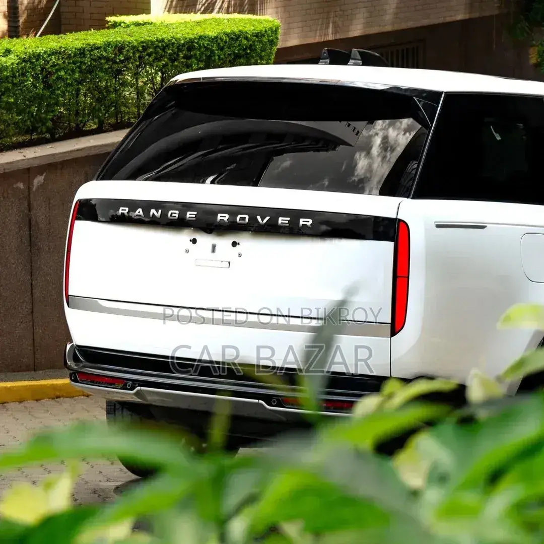 New Land Rover Range Rover Vogue 2024 White