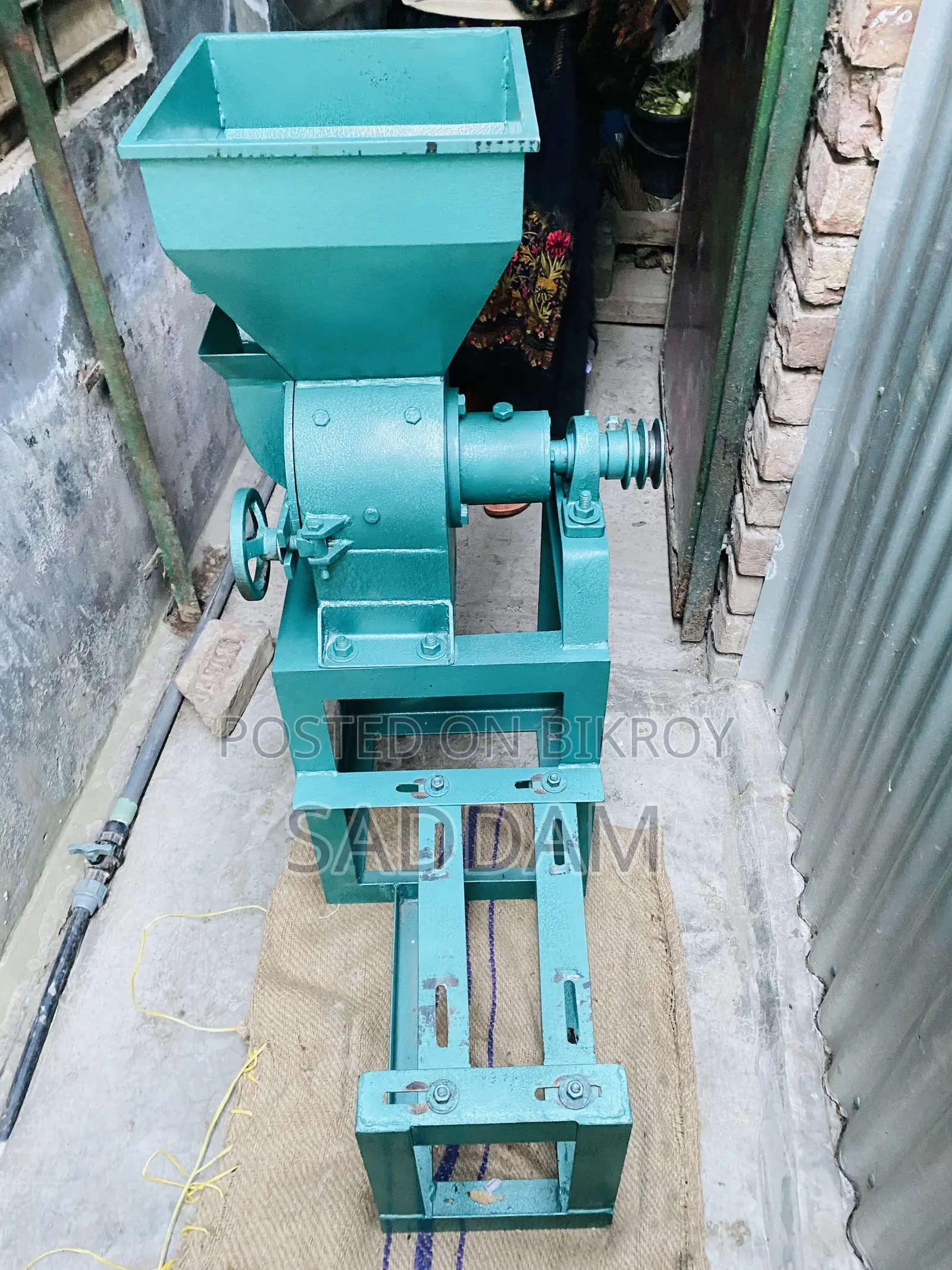 হলুদ মরিচ গুঁড়া মেশিন