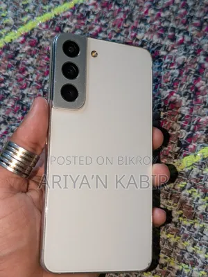 স্যামসাং গ্যালাক্সি এস২২ ৫জি ১২৮ জিবি সাদা