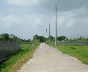 পার্ক এর কাছে ৩ কাঠা পূর্ব মুখি সেক্টর -২২