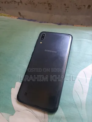 Samsung Galaxy M10 16 GB Black