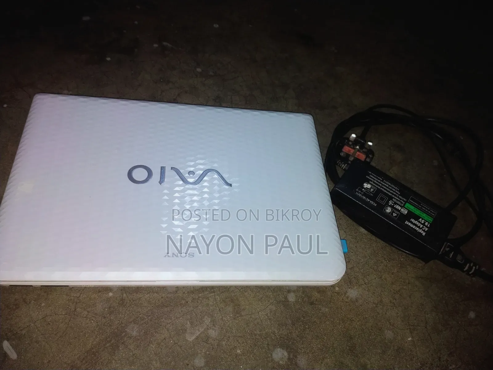 Laptop Sony VAIO E11125CN 4GB Intel Core I3 HDD+SSD 512GB