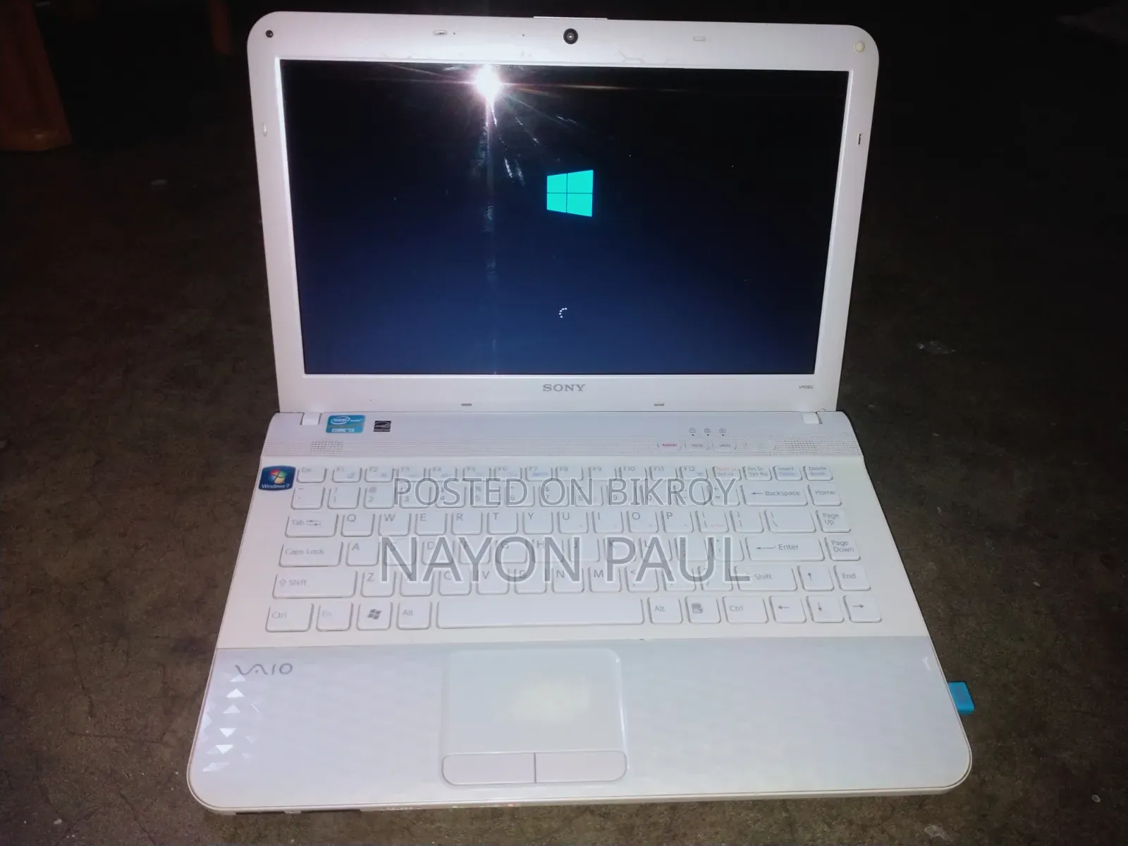 Laptop Sony VAIO E11125CN 4GB Intel Core I3 HDD+SSD 512GB