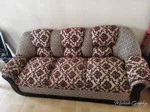 সোফা সেট বিক্রয়ের জন্য