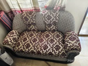 সোফা সেট বিক্রয়ের জন্য