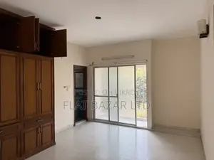 20bdrm Apartment in Residential, Baridhara for Sale