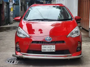 Toyota Aqua 2012 Red