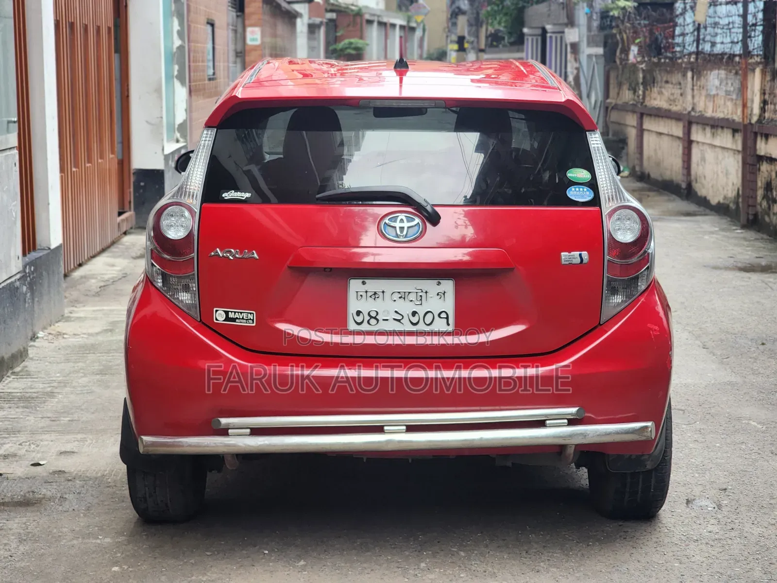 Toyota Aqua 2012 Red