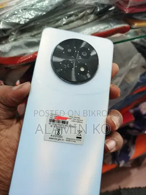 রিয়েলমি ১০ ৫জি ১২৮ জিবি হোয়াইট