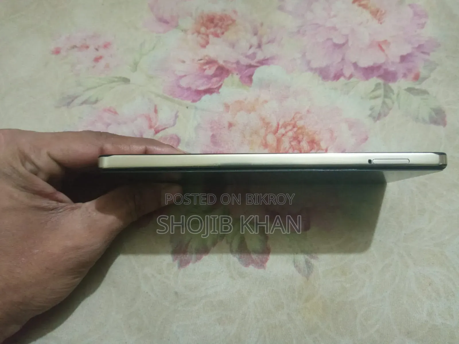 টেকনো ক্যামন ৩০ ২৫৬ জিবি গোল্ড