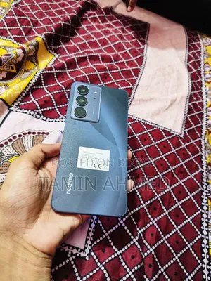 Realme C75x ১২৮ জিবি কালো