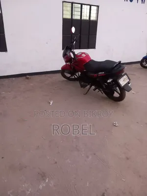 হিরো গ্ল্যামার ২০১৭ রেড