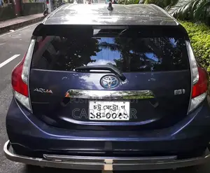 Toyota Aqua 2015 Blue
