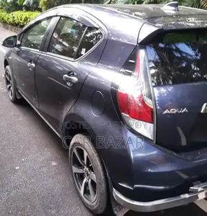 Toyota Aqua 2015 Blue