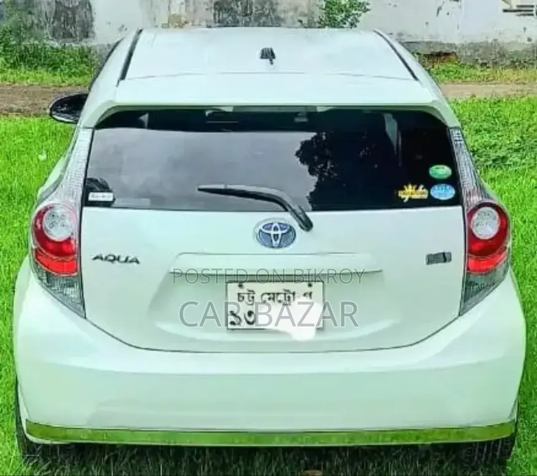 Toyota Aqua 2013 White