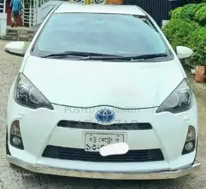 Toyota Aqua 2013 White