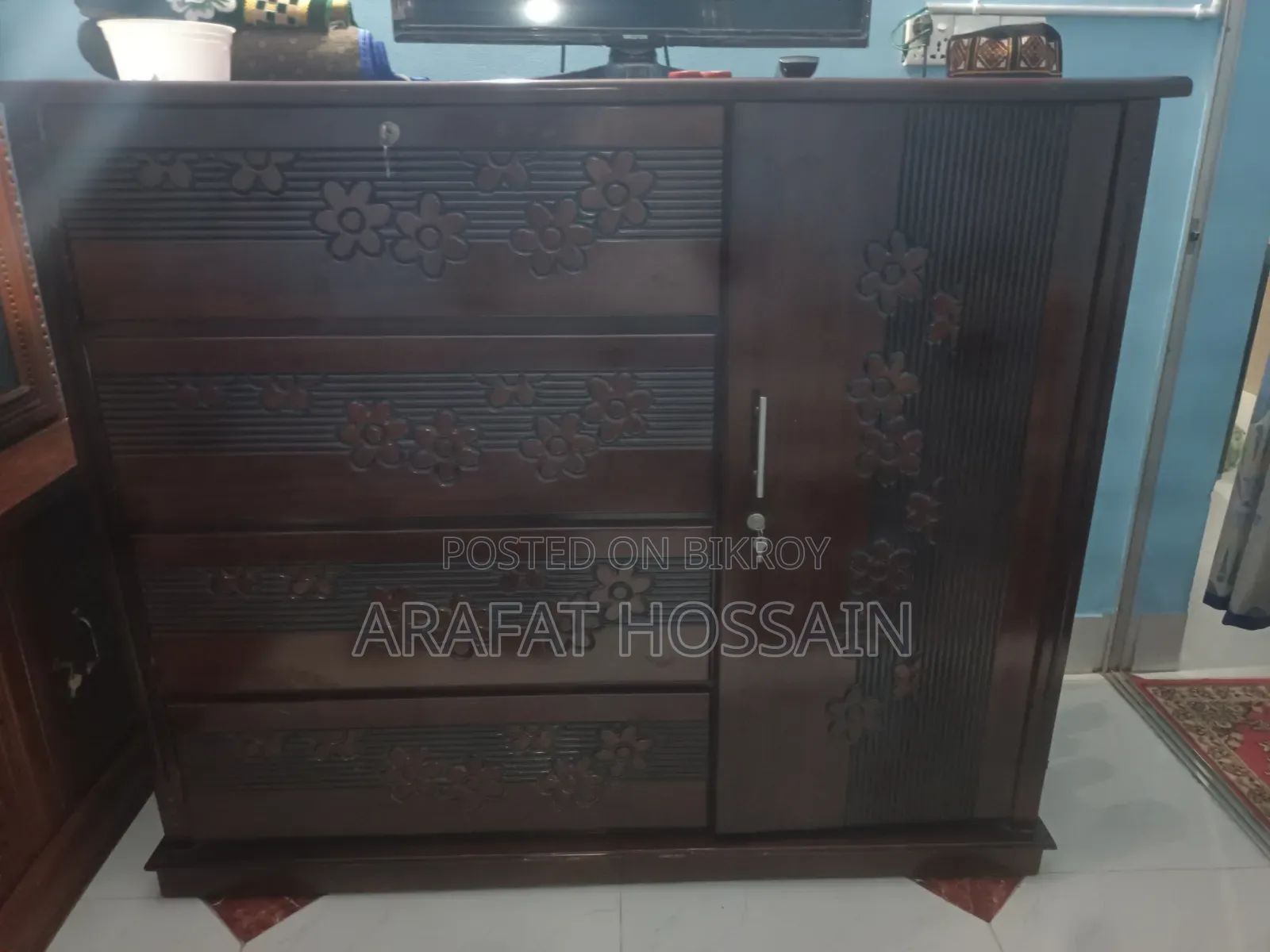 সোফা সেট (২ সিটার, ২ টি সিঙ্গেল সিটার)