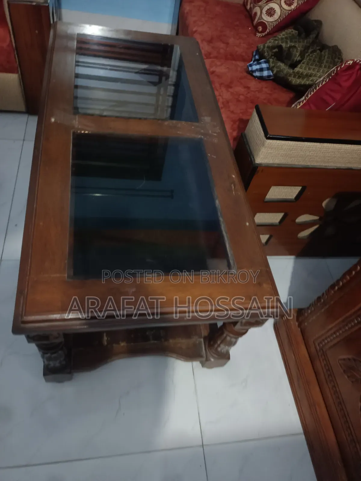 সোফা সেট (২ সিটার, ২ টি সিঙ্গেল সিটার)