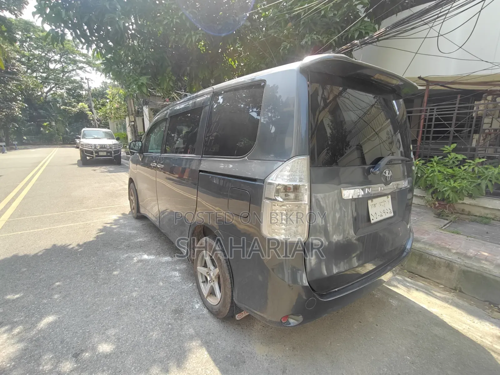 Toyota Voxy 2010 Black