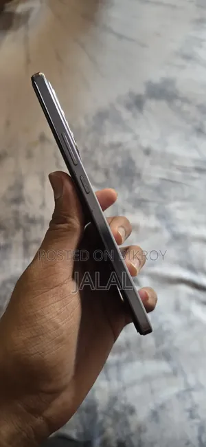 ভিভো ভি২৭ই ২৫৬ জিবি