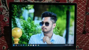 ল্যাপটপ মাইক্রোসফট সারফেস ১৬জিবি ইন্টেল কোর আই৭ এসএসডি ৫১২জিবি