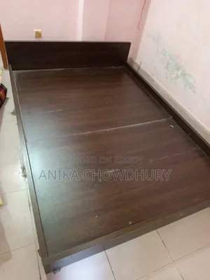 Low Box Bed (Melamine Board)