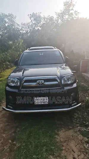 টয়োটা হিলাক্স সার্ফ ২০০৪ ব্ল্যাক