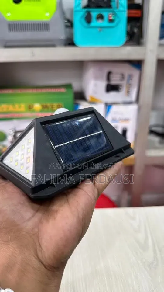 100 LED Solar Motion Light