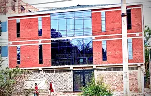 প্রিমিয়াম কমার্শিয়াল স্পেস | ২৭০০ বর্গফুট
