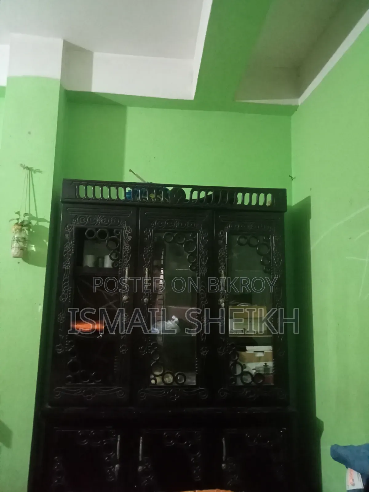 ওয়াল শোকেস