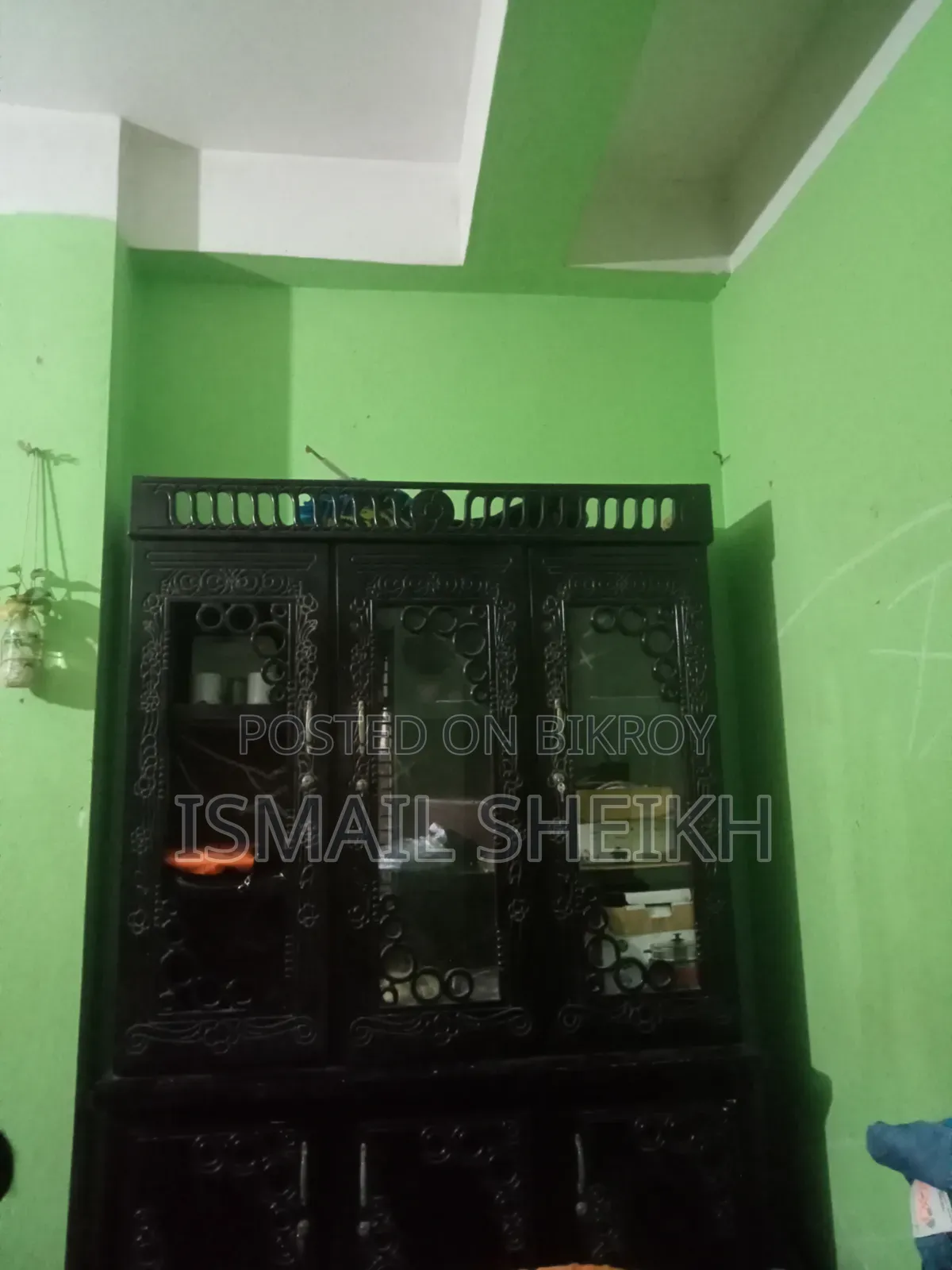 ওয়াল শোকেস