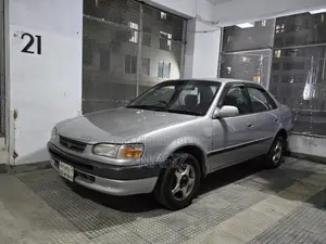 Toyota Corolla 1997 Silver
