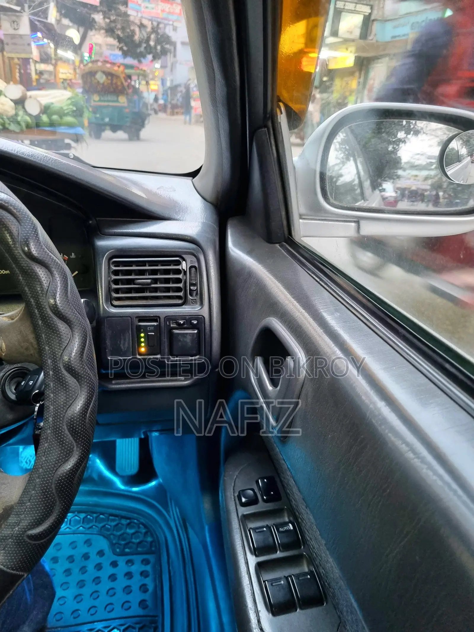 টয়োটা করোলা ১৯৯৭ সিলভার