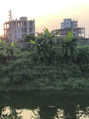 সেক্টর:১৫,লেক ভিউ ৮ কাঠা প্লট জরুরি বিক্রয়,পূর্বাচল।