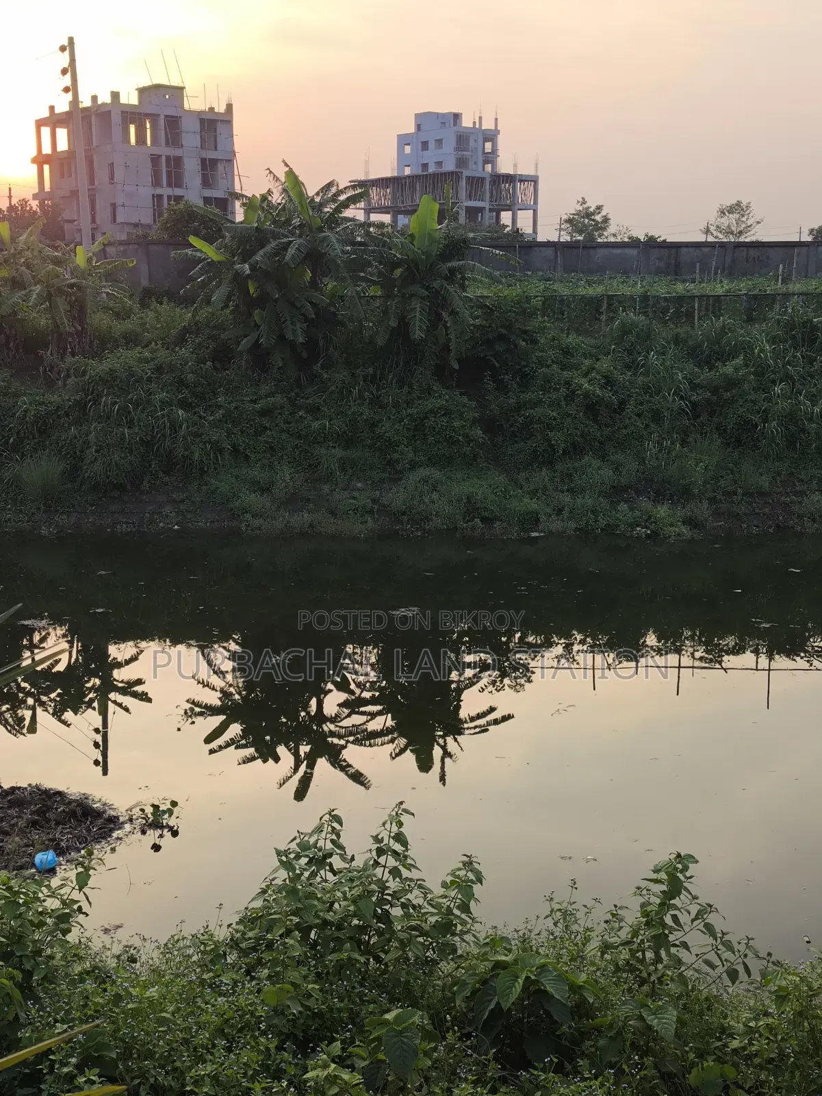 সেক্টর:১৫,লেক ভিউ ৮ কাঠা প্লট জরুরি বিক্রয়,পূর্বাচল।