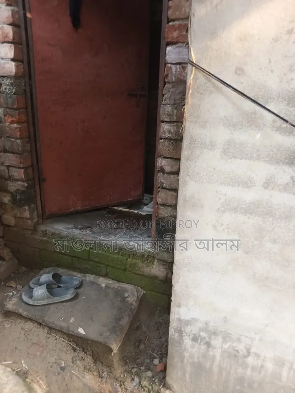 যশোর সদরে ২ বেডরুমের বাড়ি বিক্রয়