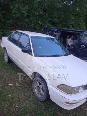 Toyota Corolla 1993 White