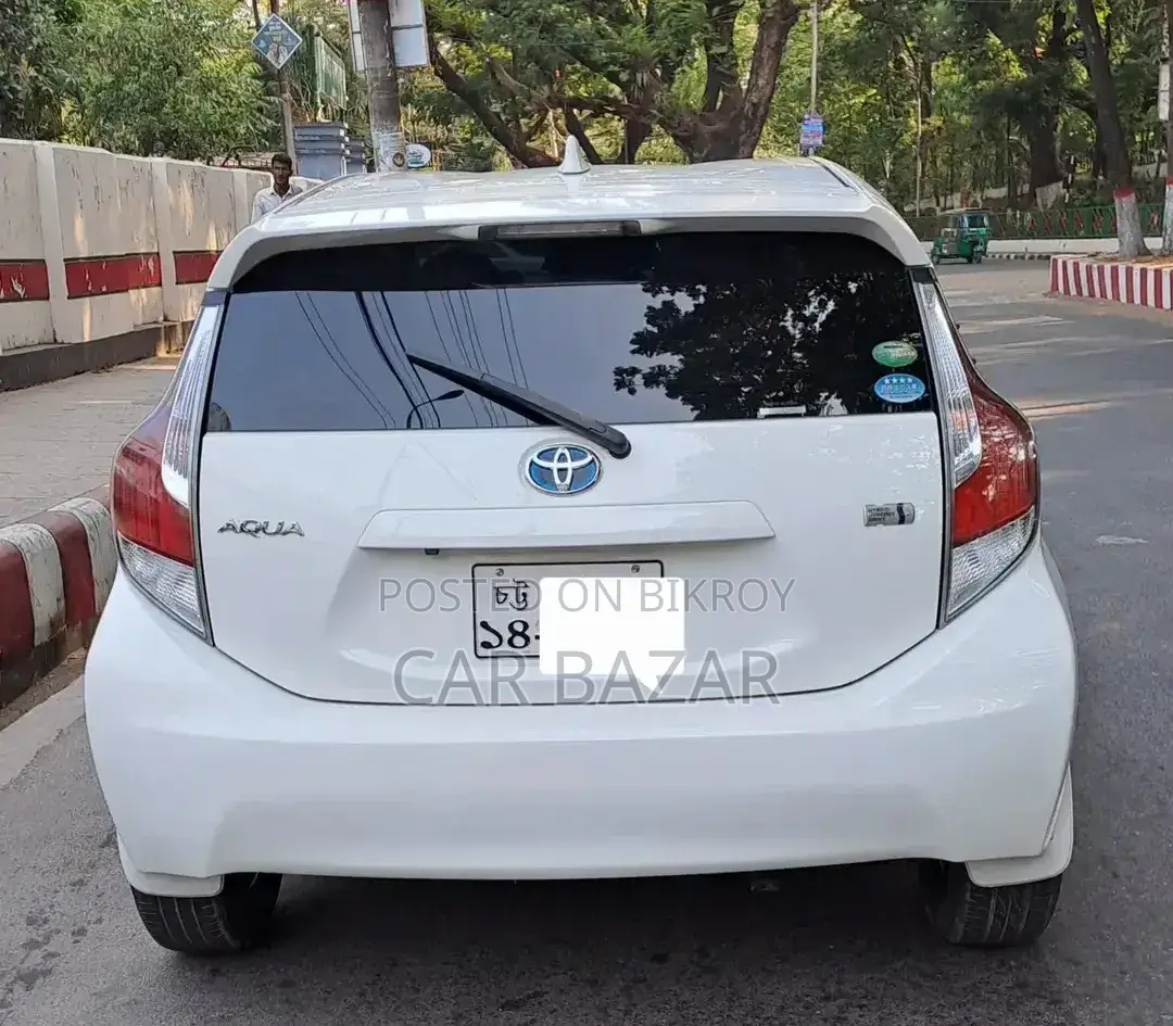 Toyota Aqua 2015 White