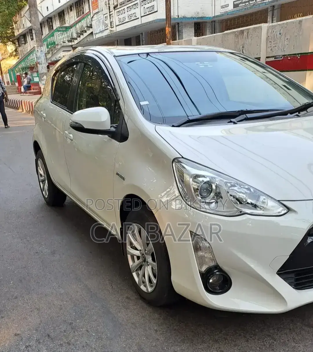 Toyota Aqua 2015 White