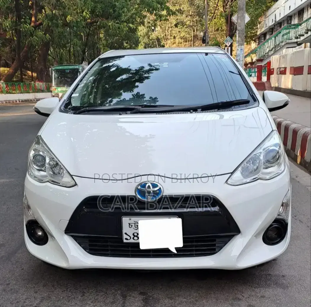 Toyota Aqua 2015 White