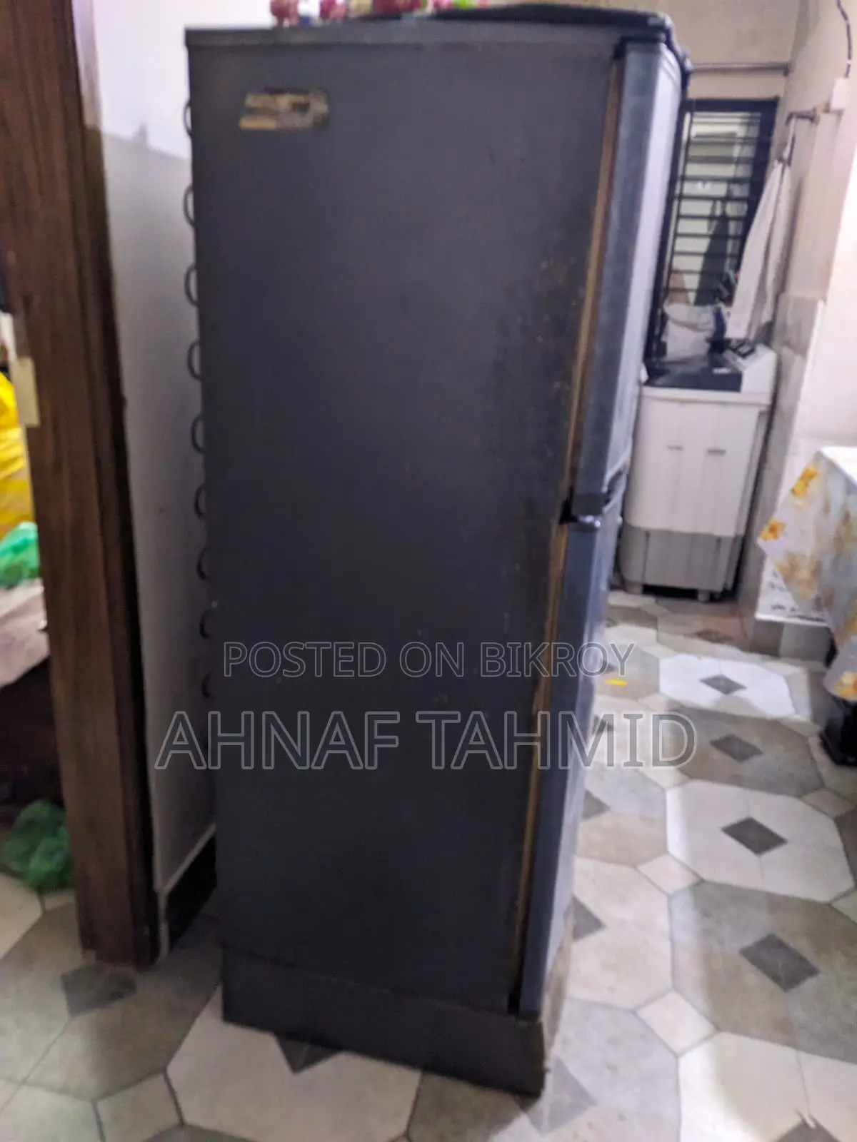 শার্প রেফ্রিজারেটর