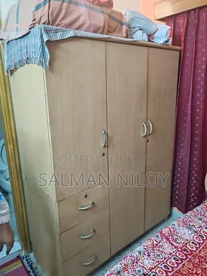 Otobi Wardrobe/Almirah for Sale