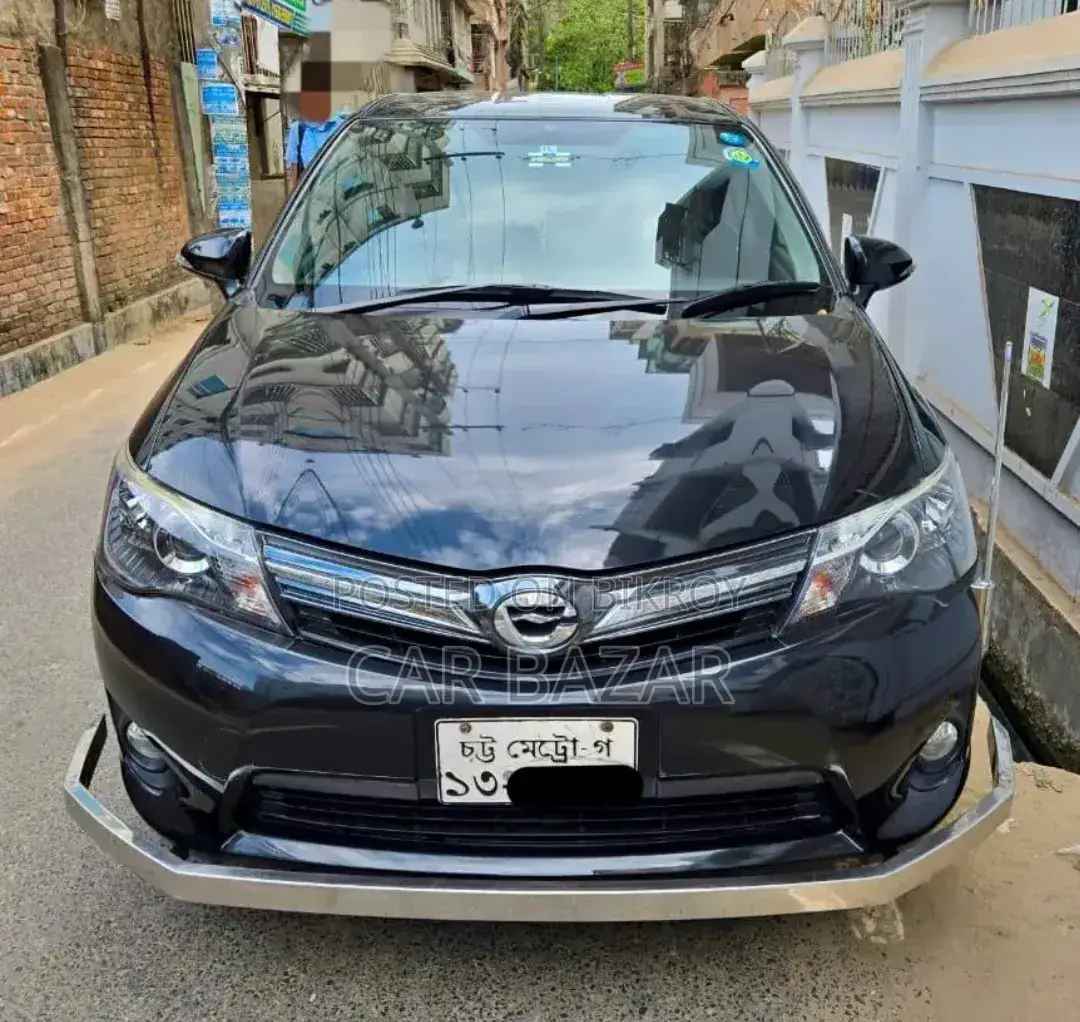 টয়োটা করোলা ফিল্ডার ১.৫ পেট্রোল ফ্রন্ট হুইল ড্রাইভ ২০১৪ ব্ল্যাক
