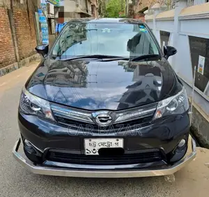 টয়োটা করোলা ফিল্ডার ১.৫ পেট্রোল ফ্রন্ট হুইল ড্রাইভ ২০১৪ ব্ল্যাক