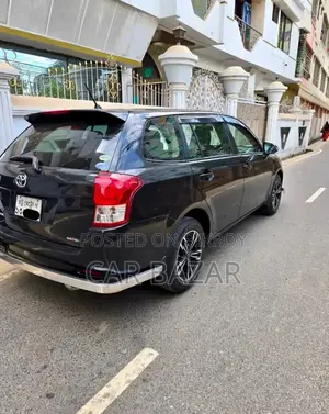টয়োটা করোলা ফিল্ডার ১.৫ পেট্রোল ফ্রন্ট হুইল ড্রাইভ ২০১৪ ব্ল্যাক