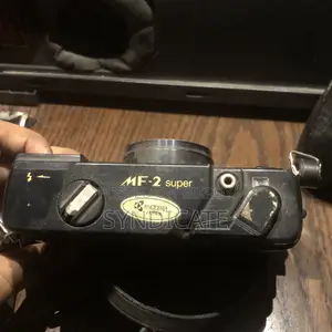 Yashica Mf-2 Super Vintage Camera