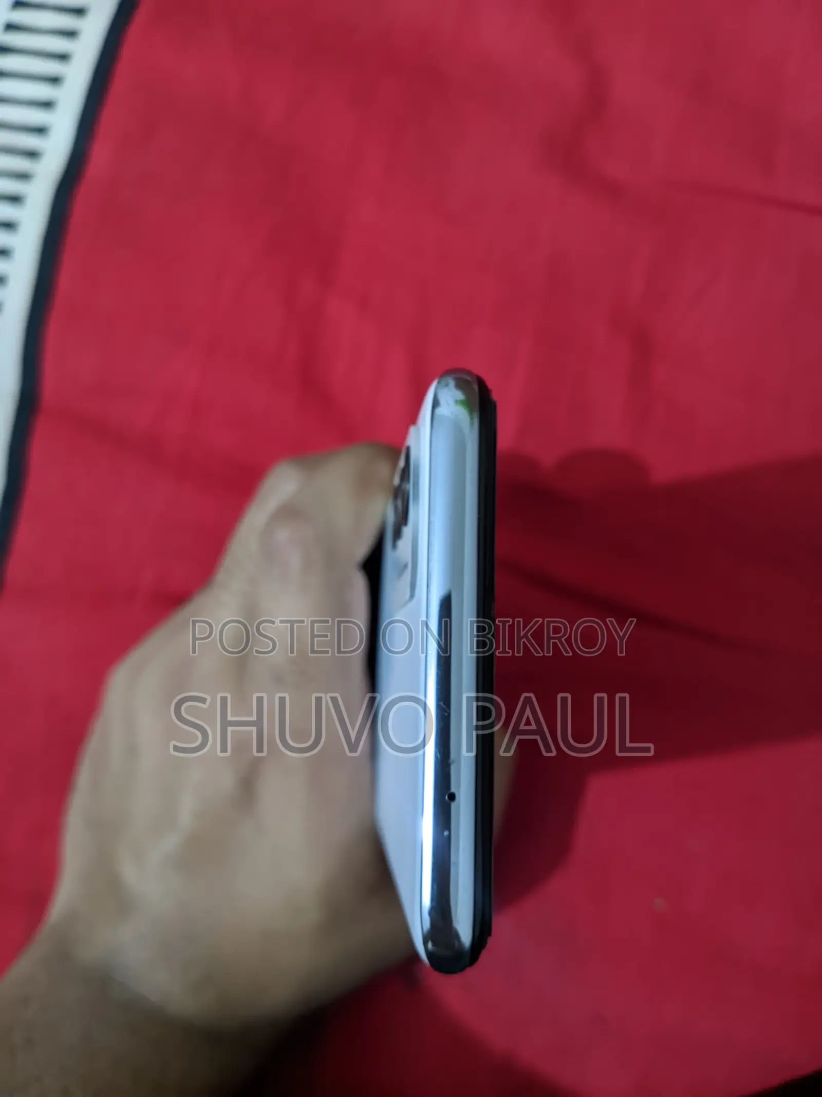 রিয়েলমি জিটি মাস্টার এডিশন ১২৮ জিবি হোয়াইট