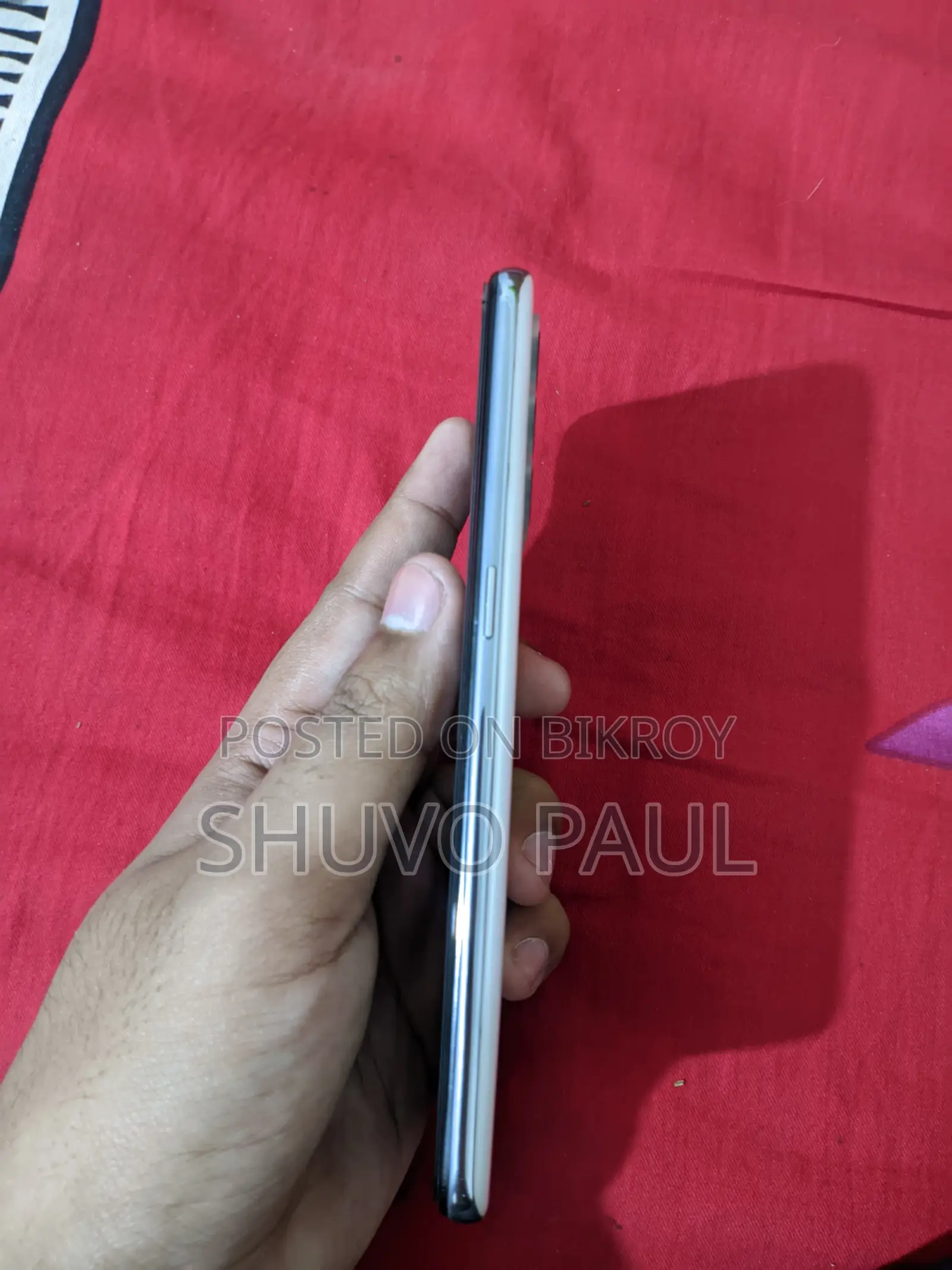 রিয়েলমি জিটি মাস্টার এডিশন ১২৮ জিবি হোয়াইট